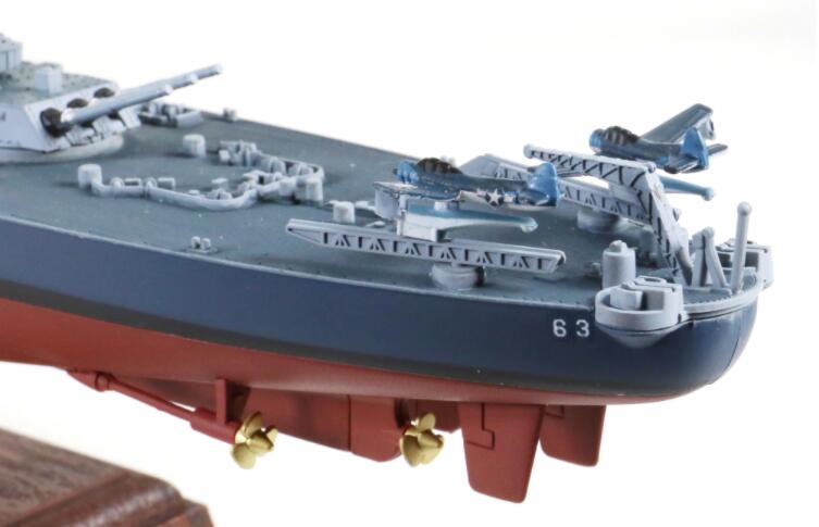 ALDO Creative Arts Collectibles Scale Model 16"Long x 3"Wide / NEW / diecast metal US Navy Battleship Missouri BB-63 Desk Display WWII Ship Large Diecast Model