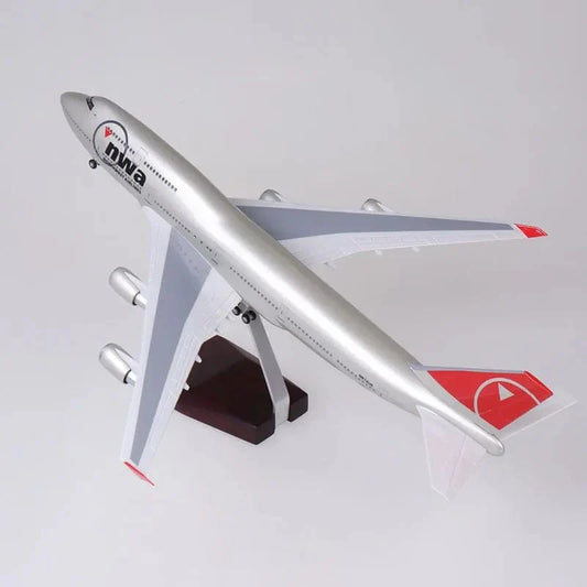 ALDO Creative Arts Collectibles Scale Model North West Airlines Boeing 747 B747 Model Aircraft With Landing Gears and LED Lights