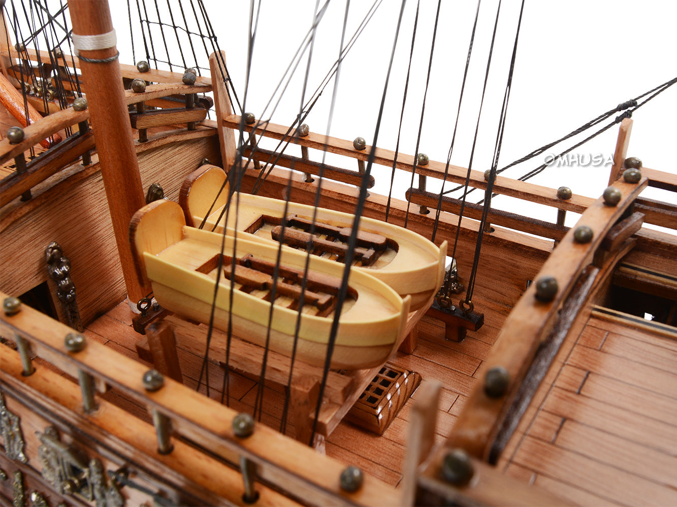 Aldo Hobbies & Creative Arts> Collectibles> Scale Model new / Wood / L: 29 W: 9 H: 27 Inches HMS Sovereign Of The Seas British Royal Navy Tall Ship Medium E.E. Wood Model Sailboat Assembled