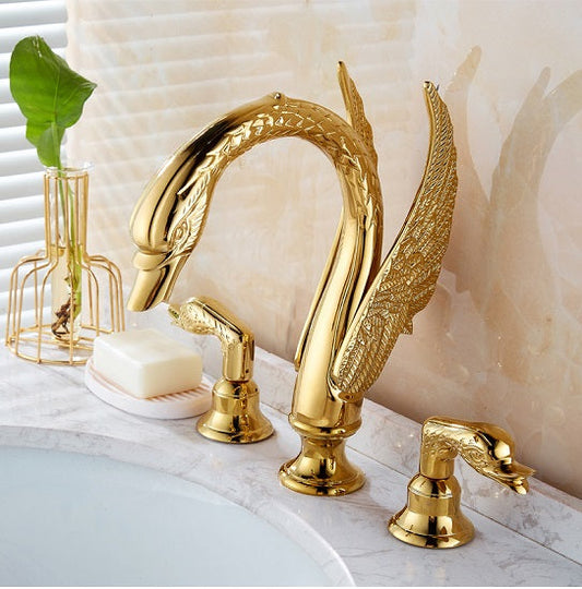aldofurniture.com