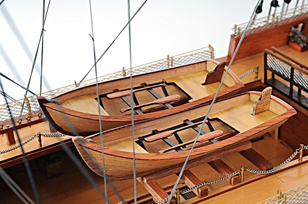 Aldo Hobbies & Creative Arts> Collectibles> Scale Model HMS Victory Xtract Large Tallship Wood Model Sailboat Assembled  With Display Case XL No Glass
