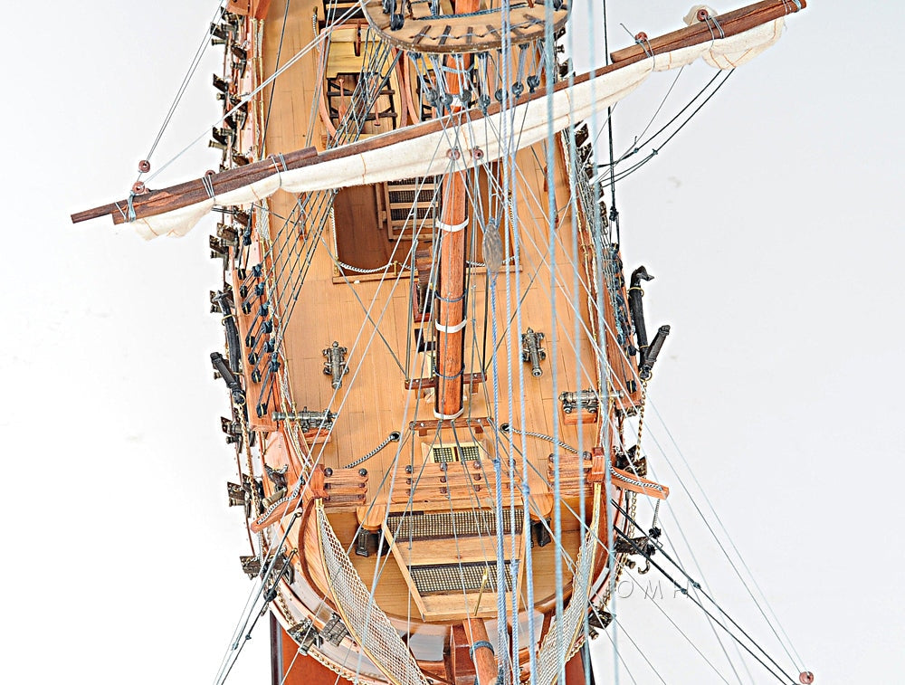 Aldo Hobbies & Creative Arts> Collectibles> Scale Model HMS Victory Xtract Large Tallship Wood Model Sailboat Assembled  With Display Case XL No Glass