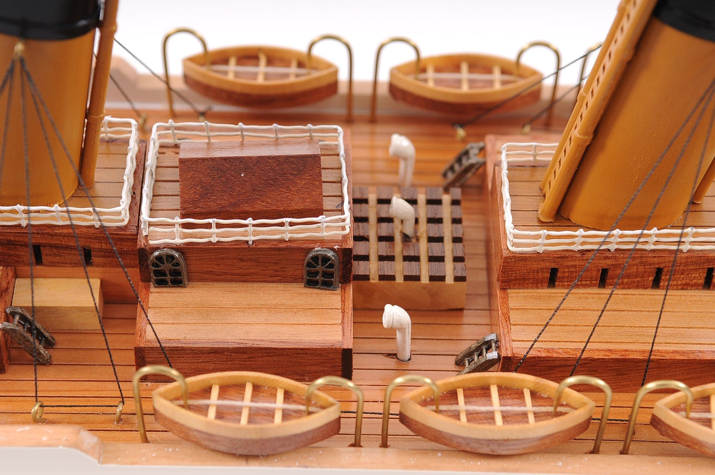 ALDO Hobbies & Creative Arts> Collectibles> Scale Model L: 25 W: 3.5 H: 10 Inches / NEW / Wood RMS Titanic Painted Small  Passenger Ship Ocean Liner Wood Model Assembled