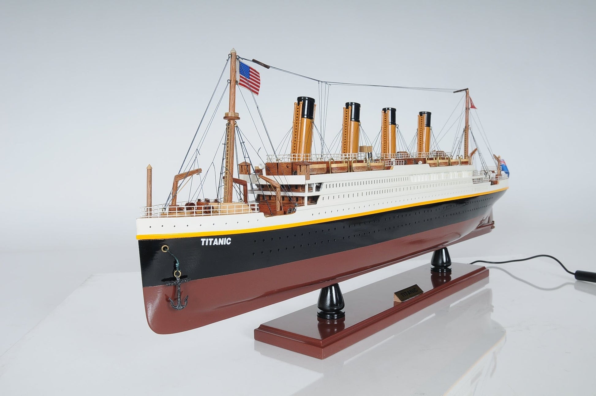 ALDO Hobbies & Creative Arts> Collectibles> Scale Model L: 32 W: 4 H: 13 Inches / NEW / Wood RMS Titanic Painted  Medium With lights Passenger Ship Ocean Liner Wood Model Assembled