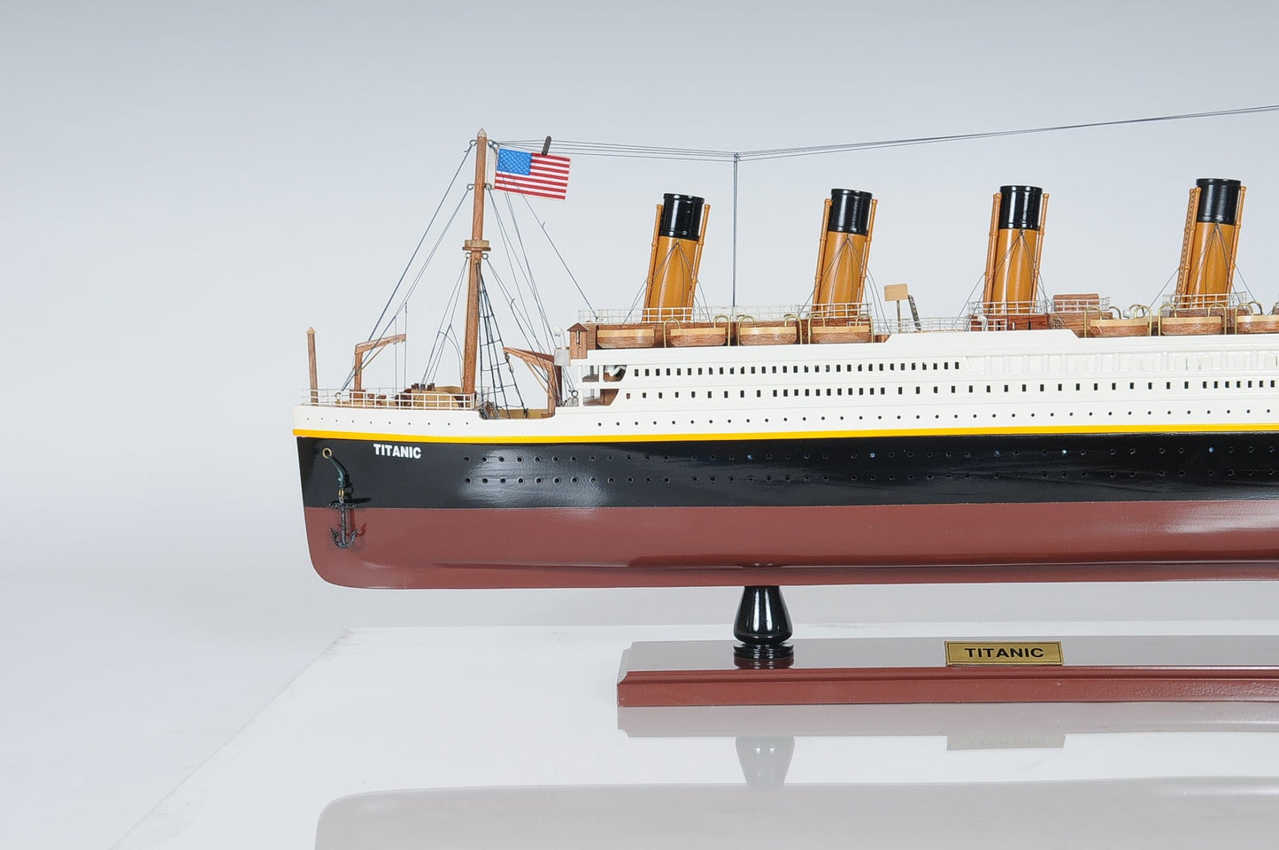 ALDO Hobbies & Creative Arts> Collectibles> Scale Model L: 32 W: 4 H: 13 Inches / NEW / Wood RMS Titanic Painted  Medium With lights Passenger Ship Ocean Liner Wood Model Assembled