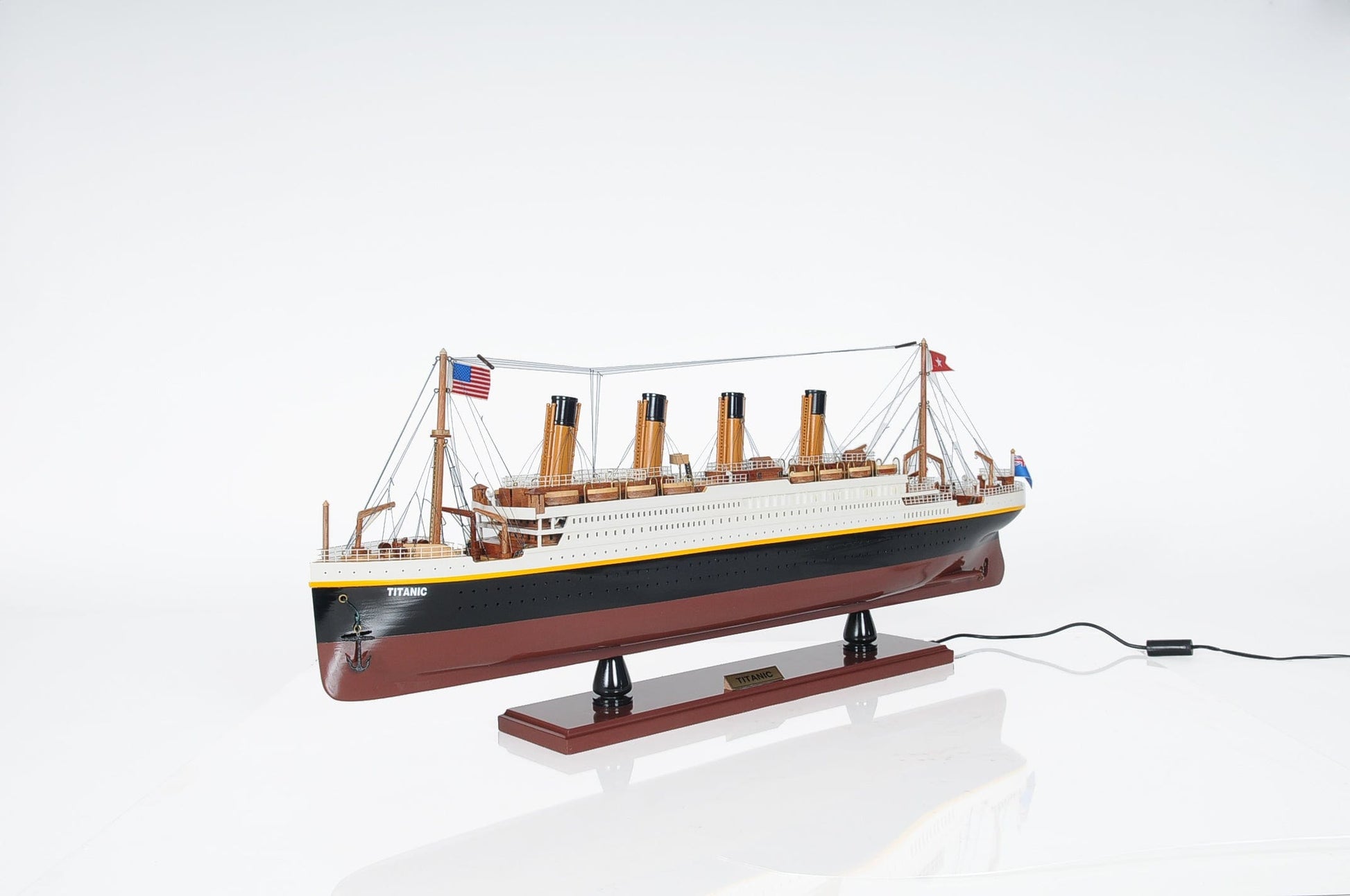 ALDO Hobbies & Creative Arts> Collectibles> Scale Model L: 32 W: 4 H: 13 Inches / NEW / Wood RMS Titanic Painted  Medium With lights Passenger Ship Ocean Liner Wood Model Assembled