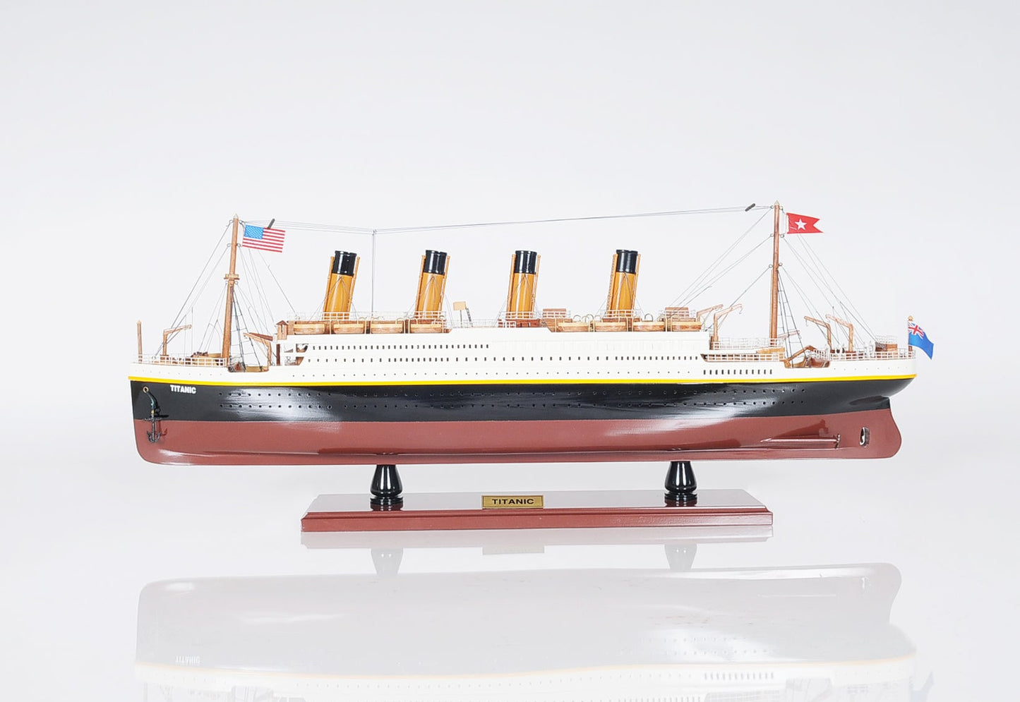 ALDO Hobbies & Creative Arts> Collectibles> Scale Model L: 32 W: 4 H: 13 Inches / NEW / Wood RMS Titanic Painted  Medium With lights Passenger Ship Ocean Liner Wood Model Assembled