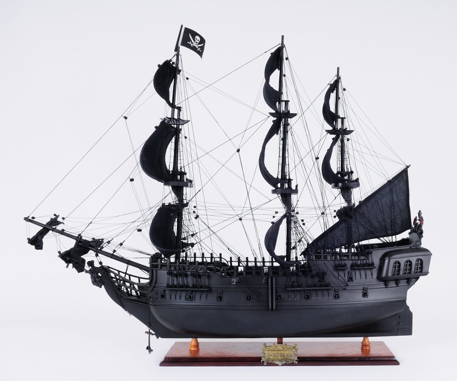 ALDO Hobbies & Creative Arts> Collectibles> Scale Model L: 40 W: 13.75 H: 39.25 Inches / NEW / Wood Black Pearl Pirates of The Caribbean Large Tall Ship Wood Model Sailboat With Table Top Display Case Assembled