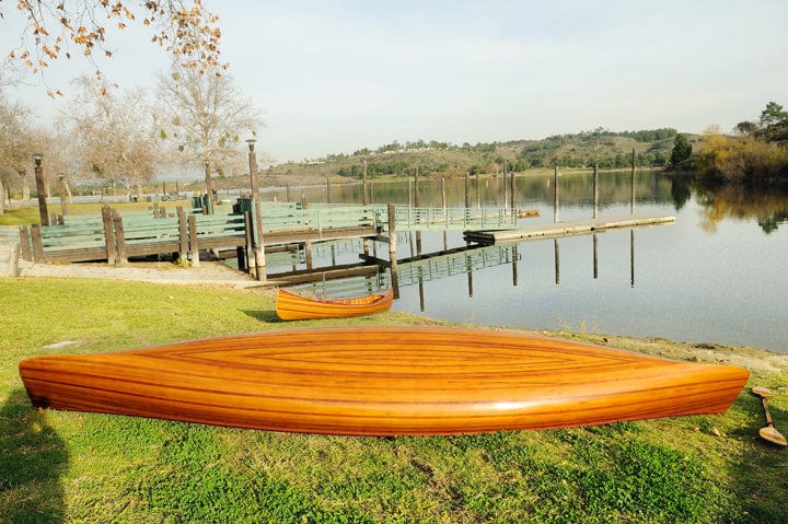 ALDO Kayaking, Canoeing & Rafting>Canoes L: 187.5 W: 31.5 H: 24 Inches / NEW / wood Real High Quality Canadian Cedar Canoe With Ribs 16 feet